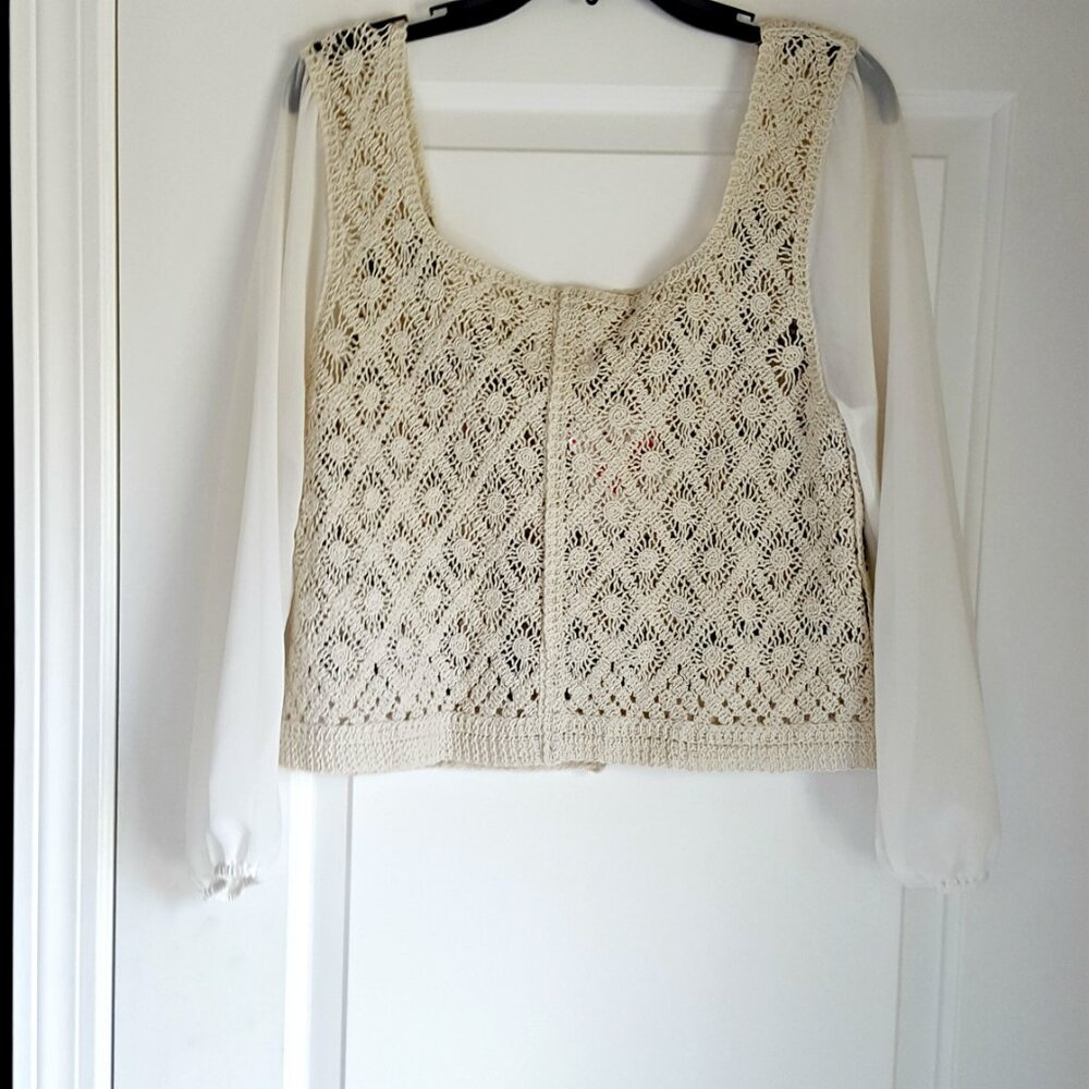 Lola Vested Blouse w/Diamond Crochet Pattern - Picture 7 of 8